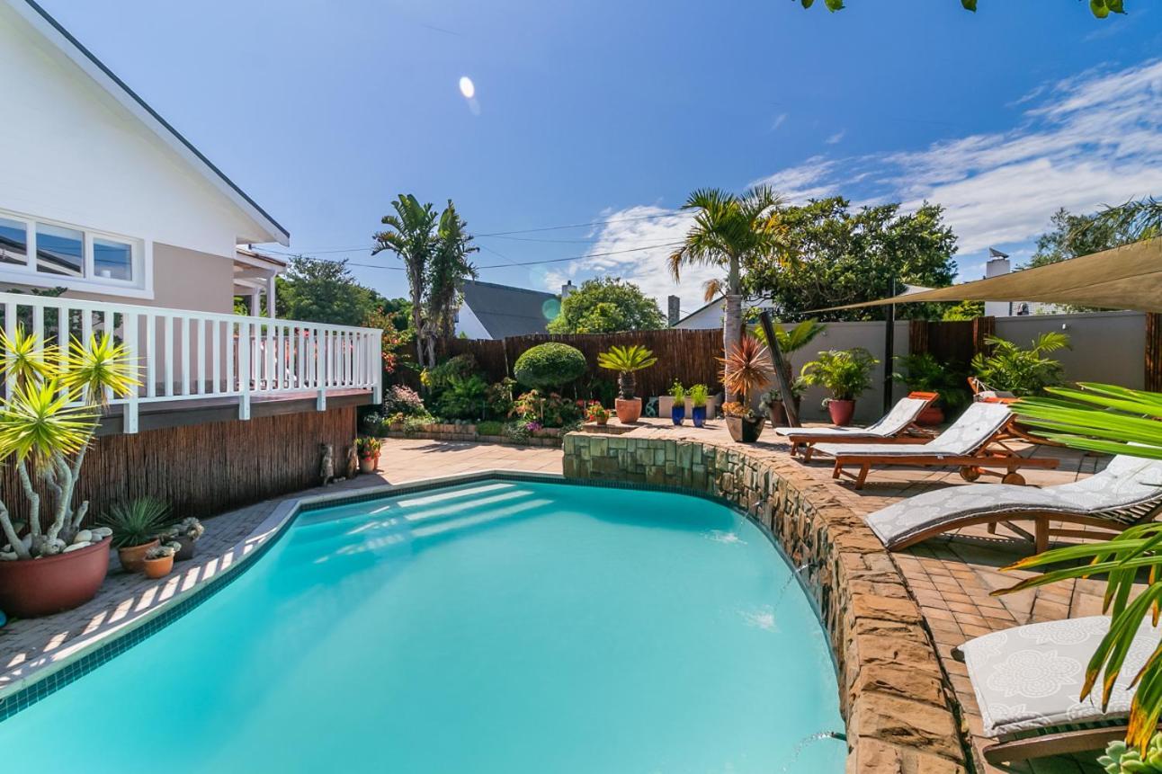 African Breeze Guesthouse Knysna Exteriör bild