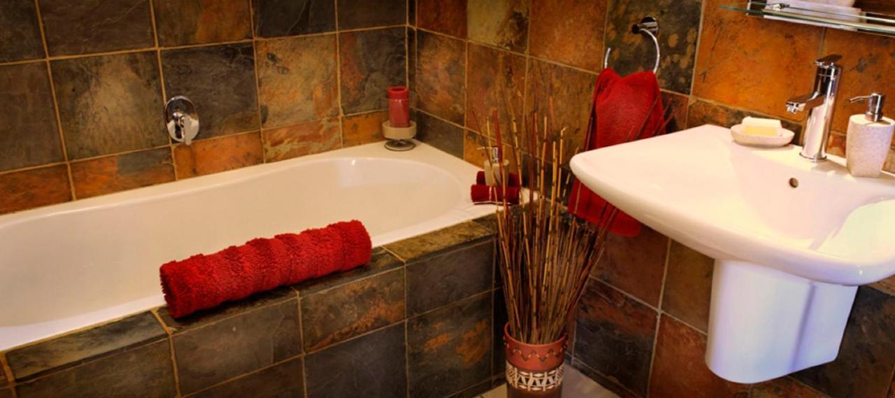African Breeze Guesthouse Knysna Exteriör bild